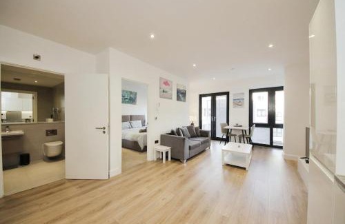 Barnt Green Apartamento | Modern Comfort 1 Bed Apartment Broadoaks, Sulihull