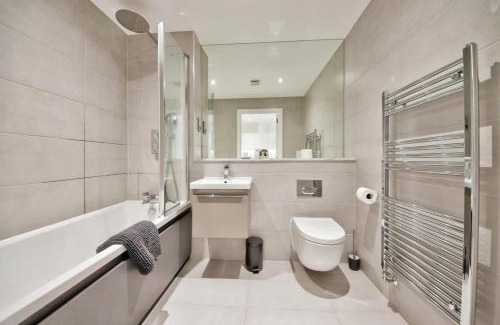 Barnt Green Apartamento | Modern Comfort 1 Bed Apartment Broadoaks, Sulihull