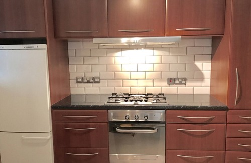 Saintfield Apartamento | Comodidad moderna en un pueblo histórico de Co Down.