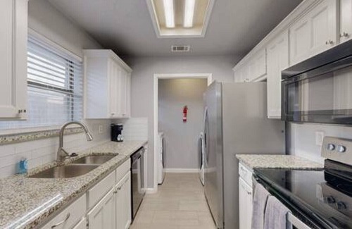Euless Casa | Modern Comfort Lux Stay | Near DFW Airport
