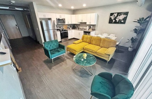 Downtown Des Moines Apartamento | Modern Comfort Meets Affordable Luxury – Your Perfect Stay Awaits!
