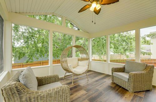 London Casa | Modern Comfort Near Columbus Home with Yard and Porch
