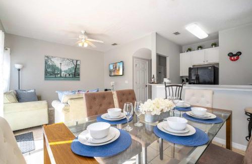 Bellavida Casa | Modern & Comfortable 4BR Townhome - Pool and BBQ!