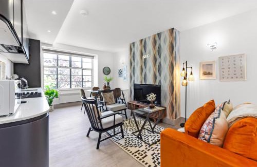Fortis Green Apartamento | Modern Comforts 2 BD Flat - Sleeps 5