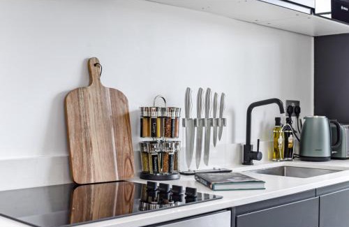 Fortis Green Apartamento | Modern Comforts 2 BD Flat - Sleeps 5