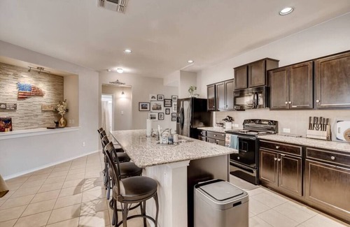 Solana Ridge Casa | Casa más nueva de 3 millas a Lackland BMT grad, minutos a SeaWorld, Riverwalk