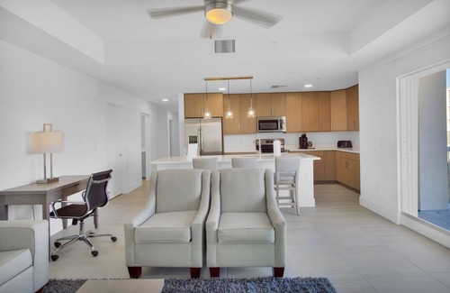 Clearwater Beach Condominio | Modern Condo Hotel Suite on the beach