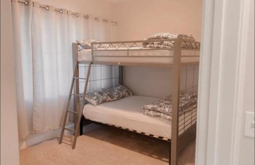 Gatlinburg Apartamento | Modern Condo in the Smokies