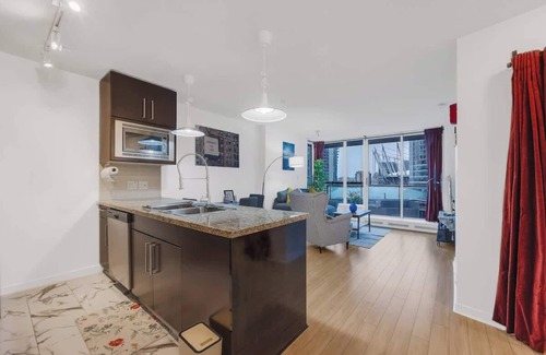 Crosstown Condominio | Modern Condo with City Views in Vancouver