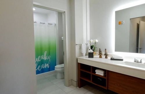 Circleville Complejo | Modern Convenience, 4 Stylish Units, Near St. Louis Cathedral