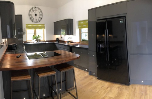 Haverfordwest Cabina | Modern Converted Stables in the heart of Pembrokeshire