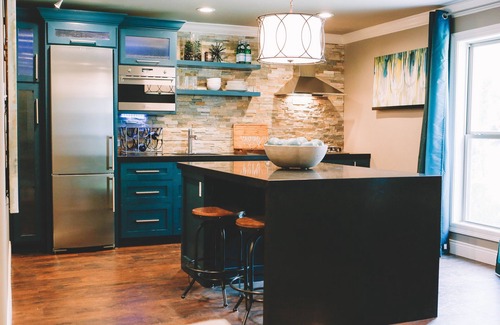Lake Charles Casa | Hogar corporativo moderno / 406 Peake Street