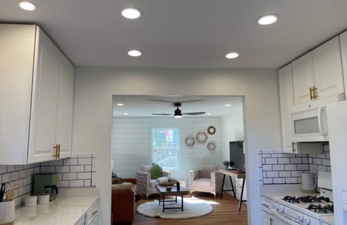 North Shore Cabaña | Modern Cottage by the lake