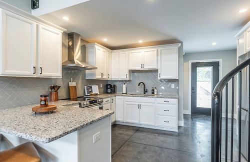 Lawrenceburg Cabaña | Modern cottage located in the heart of the Bourbon Trail