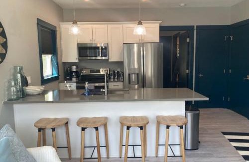 Charlevoix Casa | Modern Cottage Retreat