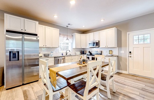 Johns Island Casa | Modern cottage with all-new interior, patio, AC, & W/D - near beaches & golf