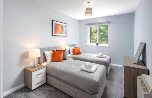 Southgate Apartamento | Modern & Cozy 1BR Apartment in Crawely Easy Access to Gatwick & Town