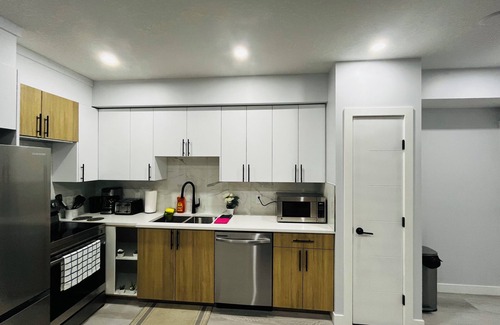 Southeast Calgary Apartamento | Modern & Cozy 2 Bedroom Apartment in Seton, Calgary: Haven Away from Home!