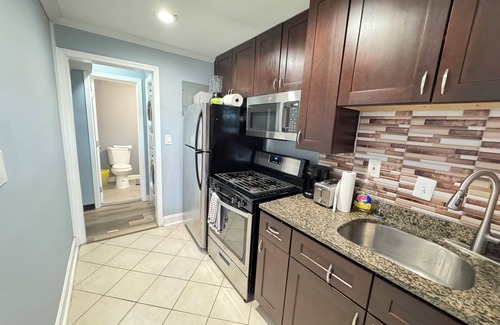 Anacostia Apartamento | Modern Cozy 2BR Apartment in DC