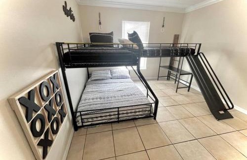 Poinciana Casa | Modern Cozy 5 Beds Private Getaway!