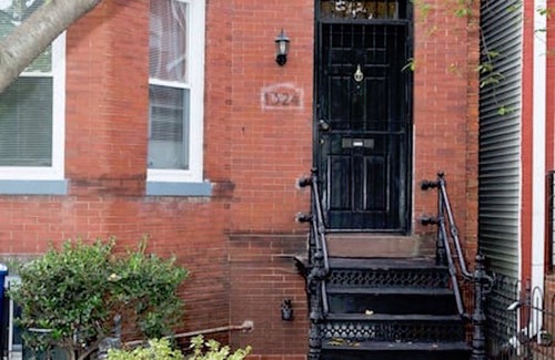 H Street Corridor Casa | NUEVO listado: moderno y acogedor Capitol Hill / H Street 1 dormitorio sótano apto