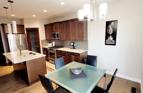Symons Valley Casa | Modern Cozy Home in Calgary NW. 3 Bed+3 bath, 2 car Garage-near canmore/banff