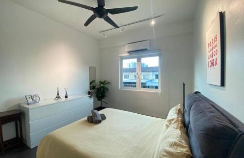 Central Seberang Perai Casa | Modern Cozy House 4 ROOM 10pax@Bukit Mertajam