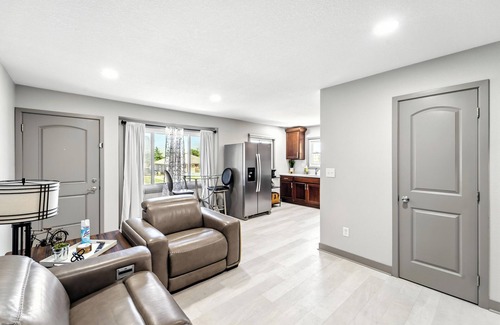 Pleasant Hill Apartamento | Modern, Cozy Living in Bright, Spacious 2BR/Perfect for Professionals