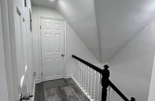 Queens Casa | Modern & cozy Room in Queens nearTrain 4long stays