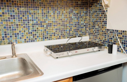 Wheaton-Glenmont Casa | Modern Cozy Silver Spring Getaway Basement Guesthouse - Close to DC