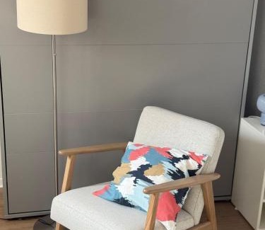 Alexanderfeld Apartamento | Modern Cozy Studio Apartment & Terrace