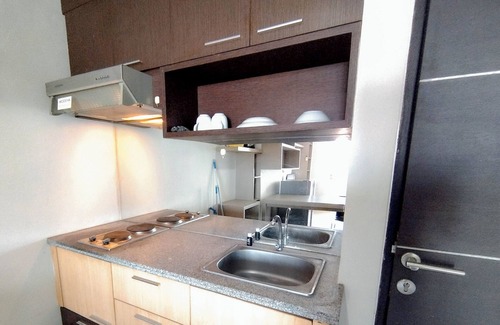 Siwalankerto Apartamento | Modern Cozy Studio at The Square Surabaya Apartment