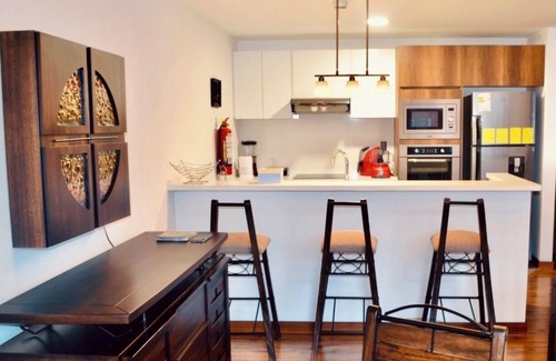 Distrito Financiero Apartamento | Modern & Cozy Suite w/ parking and laundry, Parque La Carolina.