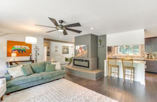 Oregon Coast Casa | Modern Creekside Retreat 1 Mi to Spirit Mtn Casino