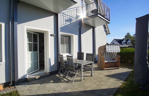 Gross Zicker Apartamento | Modern vacation apartment with private terrace - Haus Inselwind FeWo MEERstille