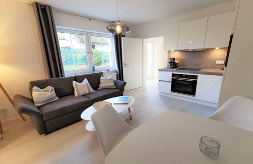 Gross Zicker Apartamento | Modern vacation apartment with private terrace - Haus Inselwind FeWo MEERferien