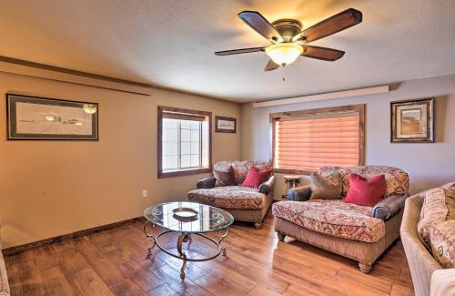 Deadwood Apartamento | Modern Deadwood Apt with Mountain Views and Grill!