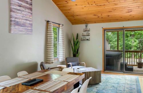 Berkeley Springs Casa | Modern decor, Hot Tub, Fire Pit, Grill, & Games