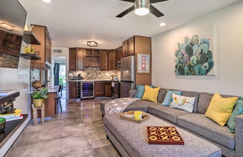 Desert Hot Springs Apartamento | Modern Desert Hot Springs Condo with Pool Access!