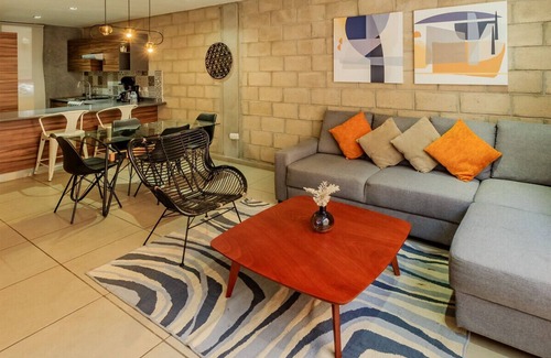 Centro de Guadalajara Apartamento | Modern Design Loft w/Gym & Coworking | 2 BD | Tribu Colón