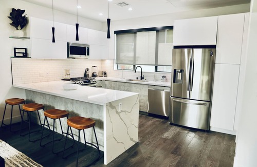 Marina del Rey Casa | Modern Designer Townhouse/Private Rooftop