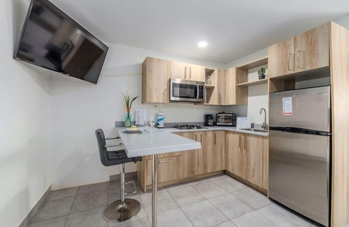 Kamay Apartamento | Modern Double Apt w/ Pool View -Minutes to Beaches
