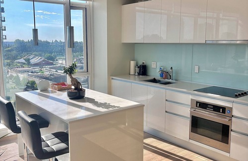 Victoria Park Apartamento | MODERN DOWNTOWN APARTMENT - Only a 5 minute walk to the Stampede grounds.
