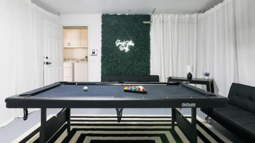 Lake Davenport Estates Casa | Modern Dream Disney Vacation Getaway - Pool