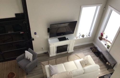 Sauble Beach Cabaña | Modern Duplex Beach Home within walking distance to the beach!