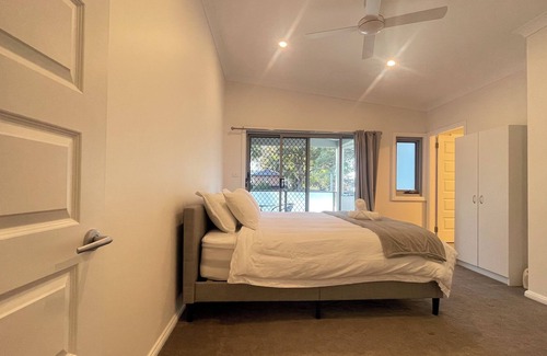 Heathcote Casa | Modern, Peaceful, and Eclectic Upstairs Duplex Retreat