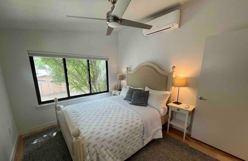 Blackshear-Prospect Hill Apartamento | Modern East Side 1BR Apartment