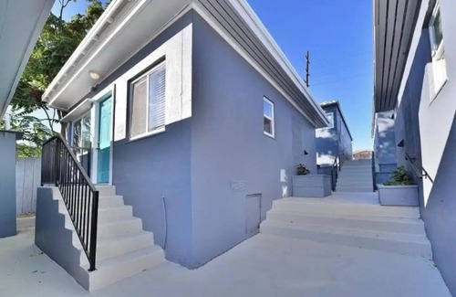 Grant Hill Casa | Modern Eclectic 1BR by Downtown, Airport & More