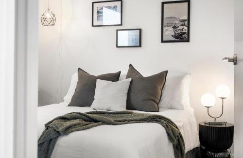 Collingwood North Apartamento | Modern, Elegant Oasis