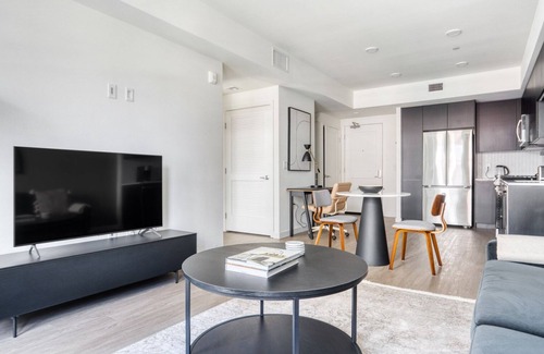 Emeryville Apartamento | Modern Emeryville 1BR w/ Pool, Gym & W/D, walk to Safeway, by Blueground